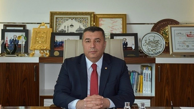 Özcan'dan 10 Ocak mesajı