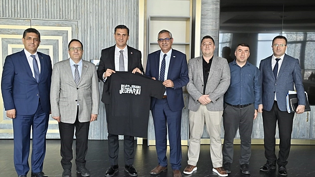 Başkan Zeyrek'e jeopark sunumu