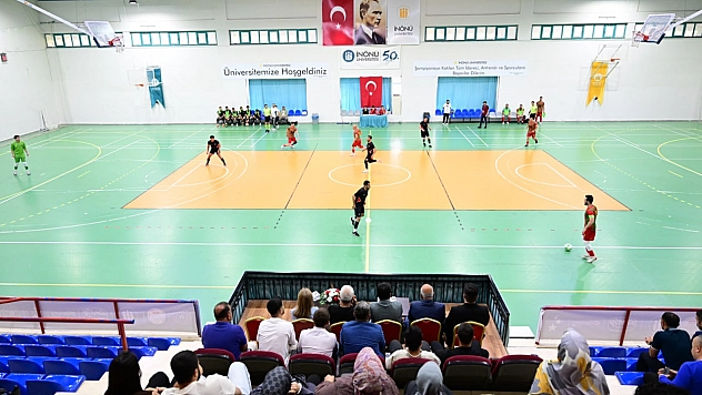 Battalgazi Belediyespor final kapısını araladı!