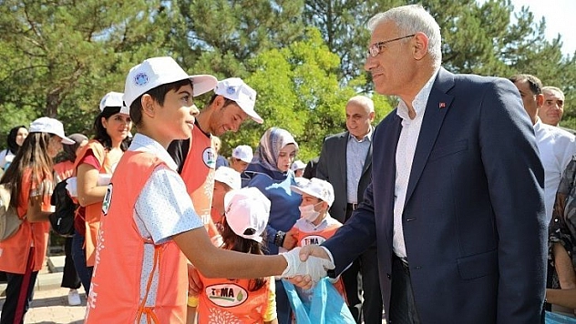 Battalgazi'de 169 ülke ile birlikte aynı zamanda çevre temizliği yapıldı
