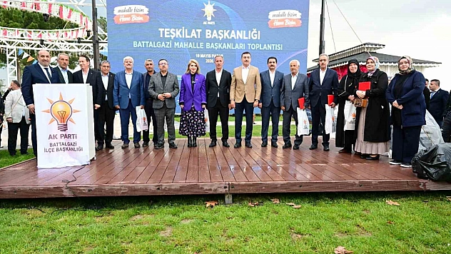 AK Parti Battalgazi'de hizmet ve teşkilat çalışmalarını değerlendirdi