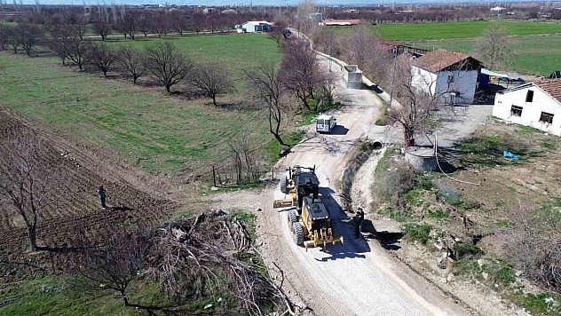 Malatya'da Yollar Tek Tek Onarılıyor: Kırsal Mahallelere Yol Düzeni