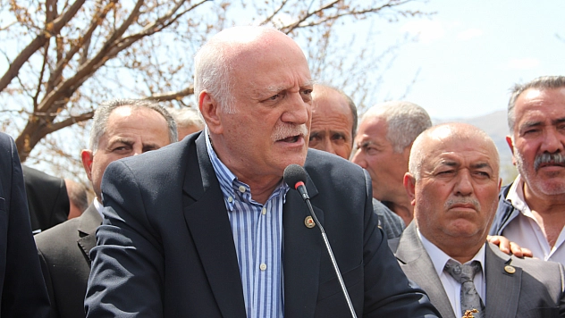 Bayraktar'dan TARSİM'e çağrı: Don ve kuraklık karşısında çiftçi yalnız bırakılıyor...