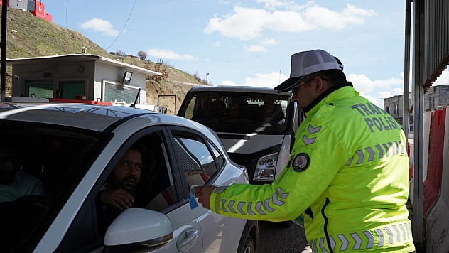 Bayram öncesi trafik seferberliği: 4 bin 300 personel sahada