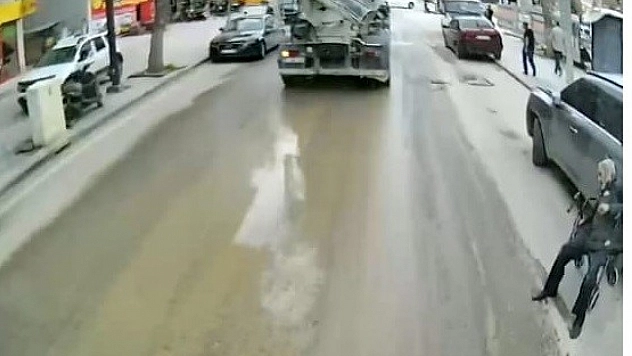 İnsanlık ölmemiş dedirten anlar: Malatya'da otobüs şoföründen alkışlanacak hareket!