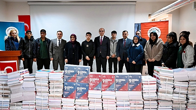 Belediyeden öğrencilere TYT ve AYT seti!