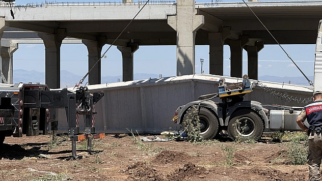 Beton blok altında kalan işçi hayatını kaybetti
