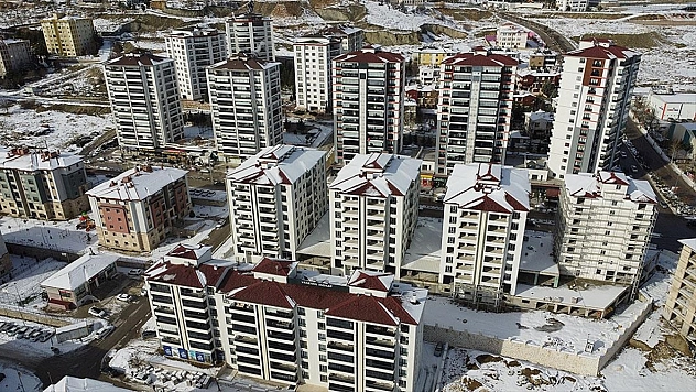 Bin 316 aile 'Yerinde Dönüşüm Projesi' ile evlerine yerleşti