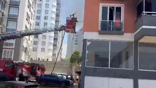 Binada çıkan yangın can aldı: 3 ölü