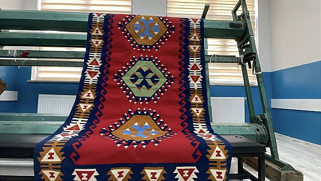 Bir günlük üretim için bir yıl bekliyorlar