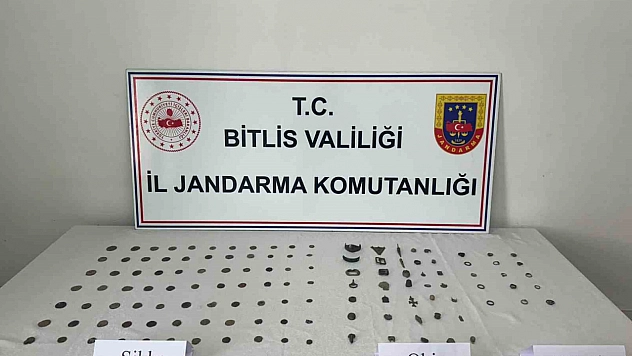 131 parça tarihi eser ele geçirildi!