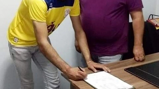 Yusuf ve Hamza imzaladı