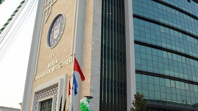 AK Parti Bir Büyükşehir'i Daha Kazandı!