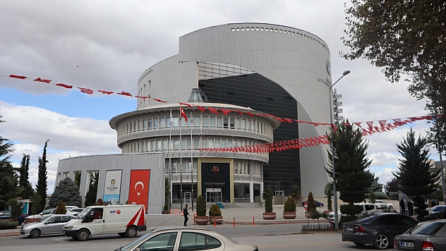 Büyükşehir 3 arsaya 7 milyon ödeyecek!