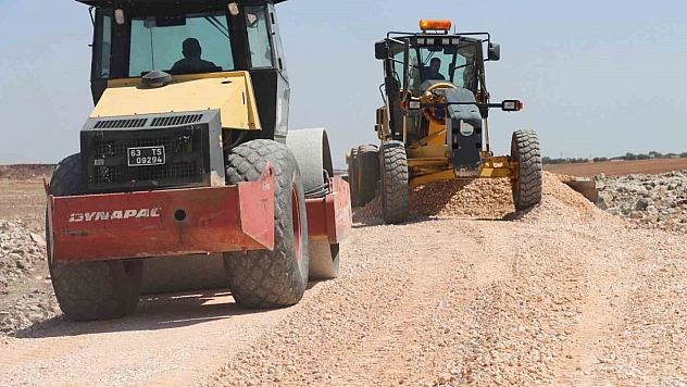 Büyükşehir Siverek'te yol atağına geçti