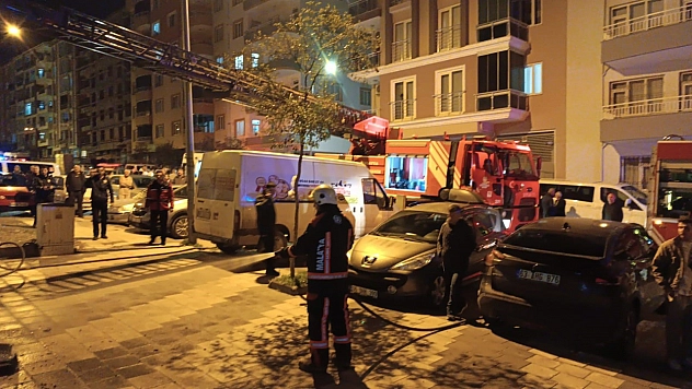 Çakmakla tehlikeli oyun: Malatya'da bir ev kül olmaktan son anda kurtuldu!