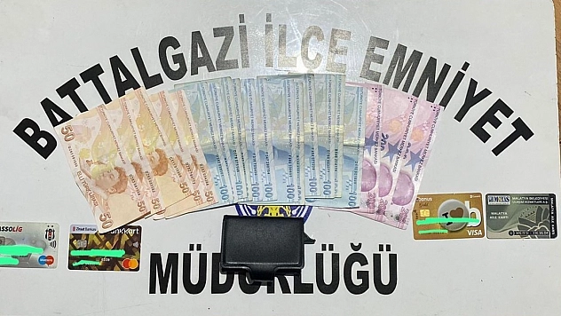 Çaldığı kartı kullanınca yakalandı