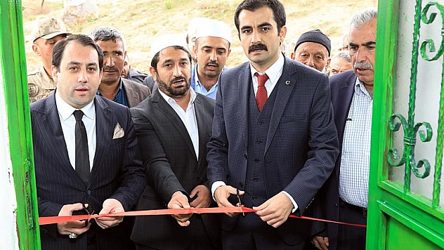 Cami ibadete açıldı 
