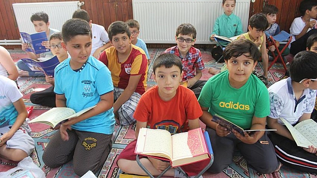Camiler cıvıl cıvıl