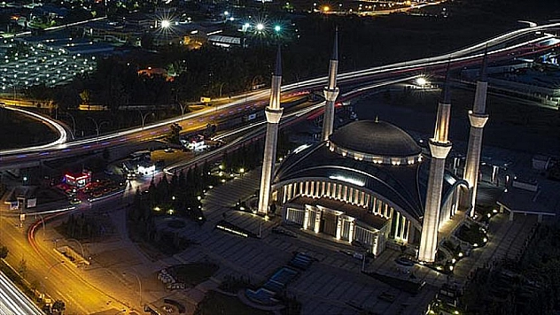 Camiler ele alınacak