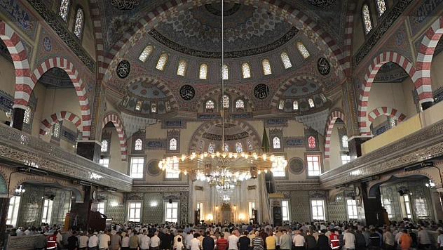 Camilerde 15 Temmuz şehitleri için mevlit okunacak