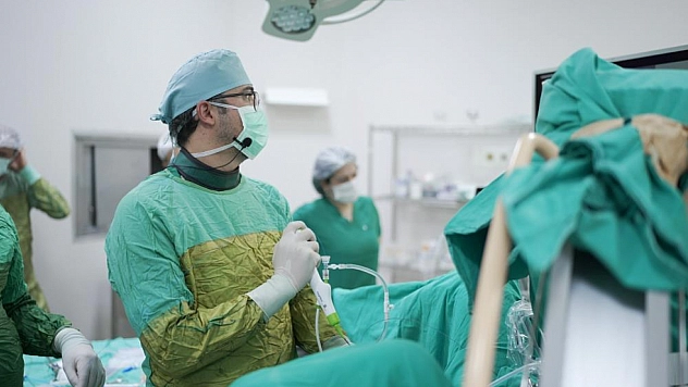 Canlı cerrahilerle RIRS eğitimi Malatya'da gerçekleşti