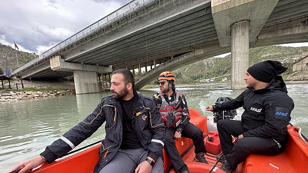 Çayda kaybolanlar aranıyor