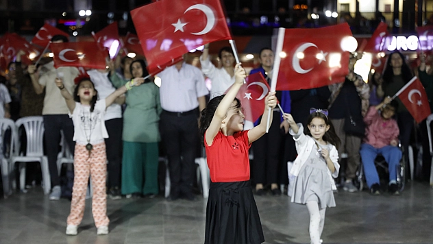 Çerçioğlu, özel bireylerin yanında olmaya devam ediyor