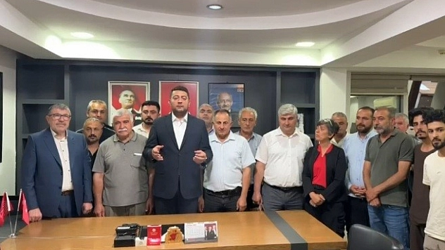 CHP'de gece yarısı çilingirli devir