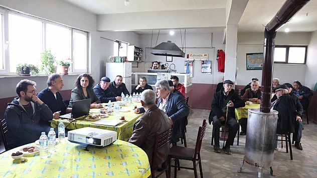 Çiftçilere toprak, bitki ve su analizleri anlatıldı