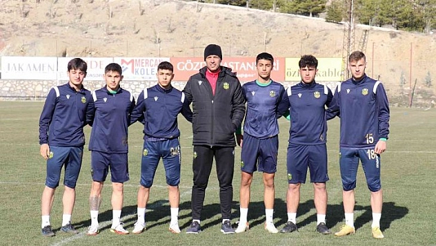 Başımız dik mücadele edeceğiz