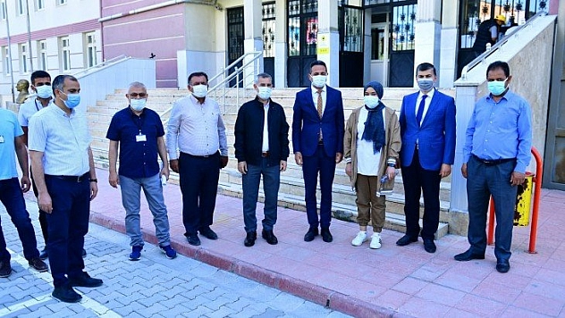 Çınar yalnız bırakmadı