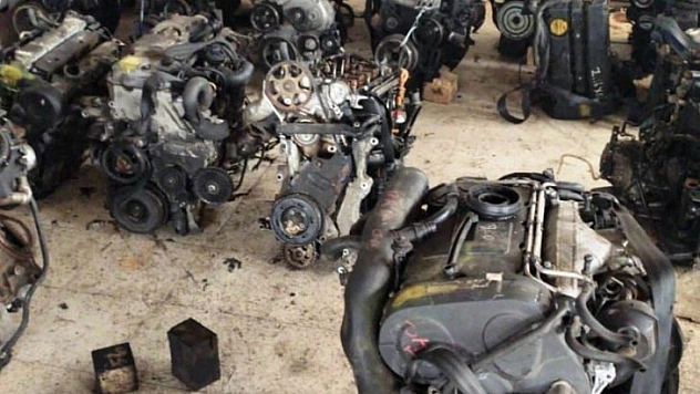 Gümrük kaçağı araç motoru