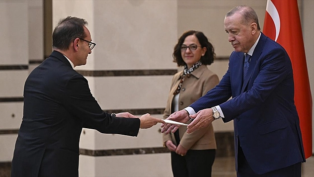 Cumhurbaşkanı Erdoğan, 3 ülkenin büyükelçisini kabul etti