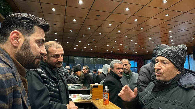 Kar ulaşımı engelledi: Vatandaşlar tesislere sığındı