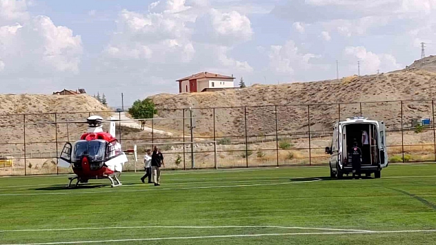 97 yaşındaki hasta için hava ambulansı havalandı
