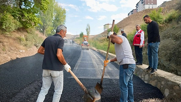 Darende'de yollar yenileniyor