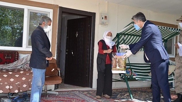 Asırlık şehit ailelerine ziyaret