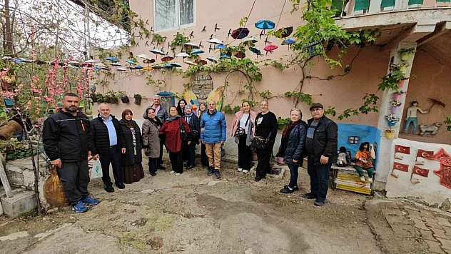 Atık malzemeler hayat buldu! Malatya'daki minyatür ev ziyaretçi akınına uğruyor