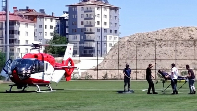 Malatya'da zamana karşı yarış: Kalp krizi geçiren hasta hava ambulansıyla sevk edildi