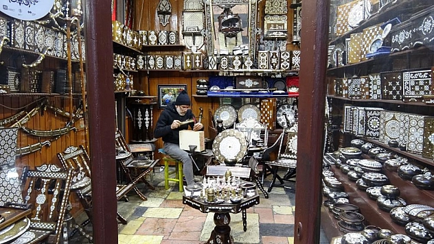 Dayısından öğrendiği mesleğini 44 yıldır sürdürüyor