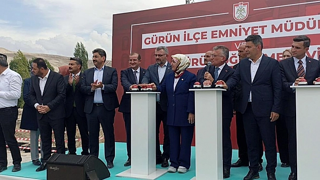 Depremde hasar gören binalar için ilk harç döküldü