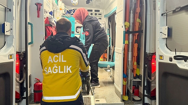 Devrilen motosikletin sürücüsü ağır yaralandı