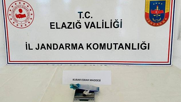 Diş macunu tüpünden esrar çıktı
