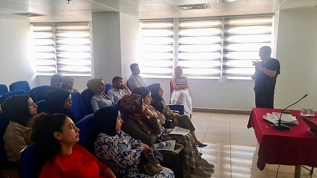 Diyarbakır'da Gebe Okulu'nda ağız ve diş sağlığı eğitimleri başladı