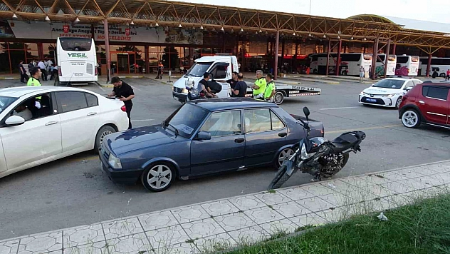 Otogar'da drift attı..! Ehliyetine el konuldu... '2'ye taktım, başladım dönmeye'