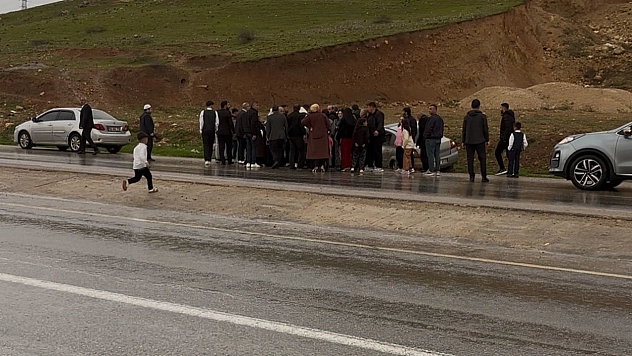 Düğün konvoyunda kaza: 2 yaralı