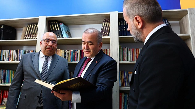 Dumlupınar İlkokulu'nda kütüphane açıldı