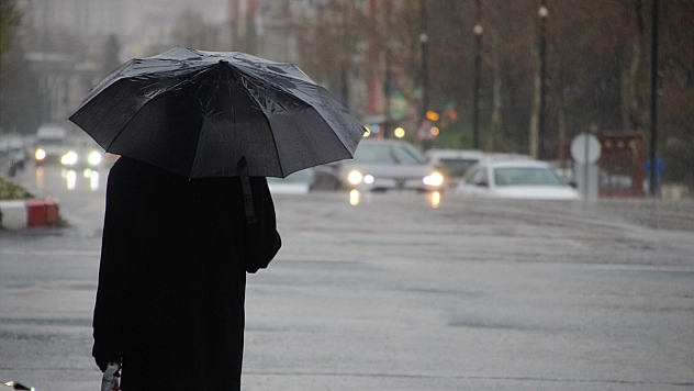 Dün göle dönen Malatya'yı meteoroloji uyardı! Bugüne de dikkat...