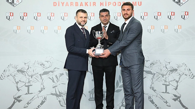 Eğil Belediye Başkanlığı koşusunu 'Menabinoğlu' kazandı